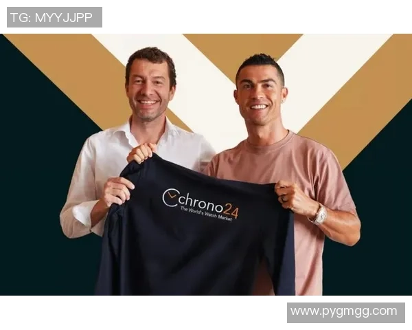 足球明星奢华生活揭秘：奢侈品与豪宅背后的精彩瞬间与故事